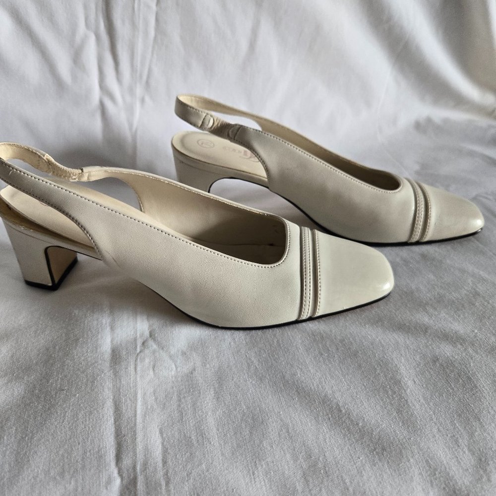 Women's 7.5 High Lights Dress Shoe (Off white)